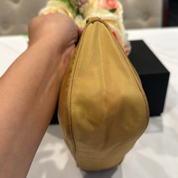 Authentic Prada mini shoulder bag - Picture 4 of 13